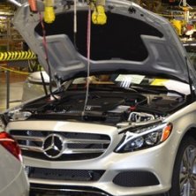 A Mercedes-Benz az új C-Class autóit az USA-ban kezdi gyártani