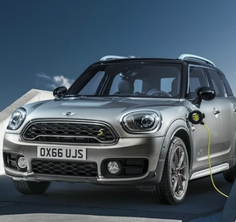 Itt az új generációs Mini Countryman – plug-in hibrid verzióban is!