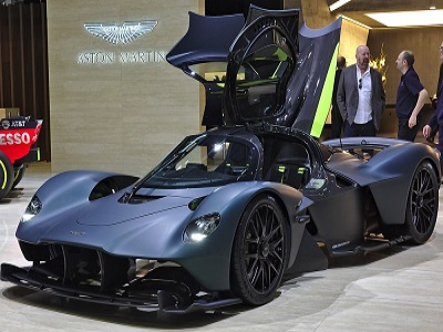 Végre itt van az Aston Martin Valkyrie!