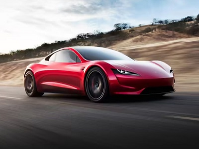 Most már tényleg jöhet az új Tesla Roadster!