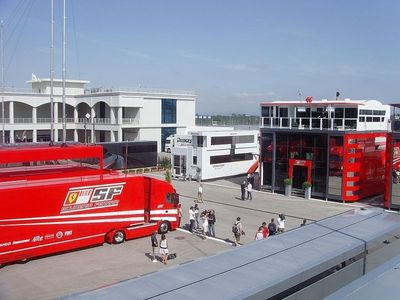 Háromszor körbeutazza idén a Földet az F1